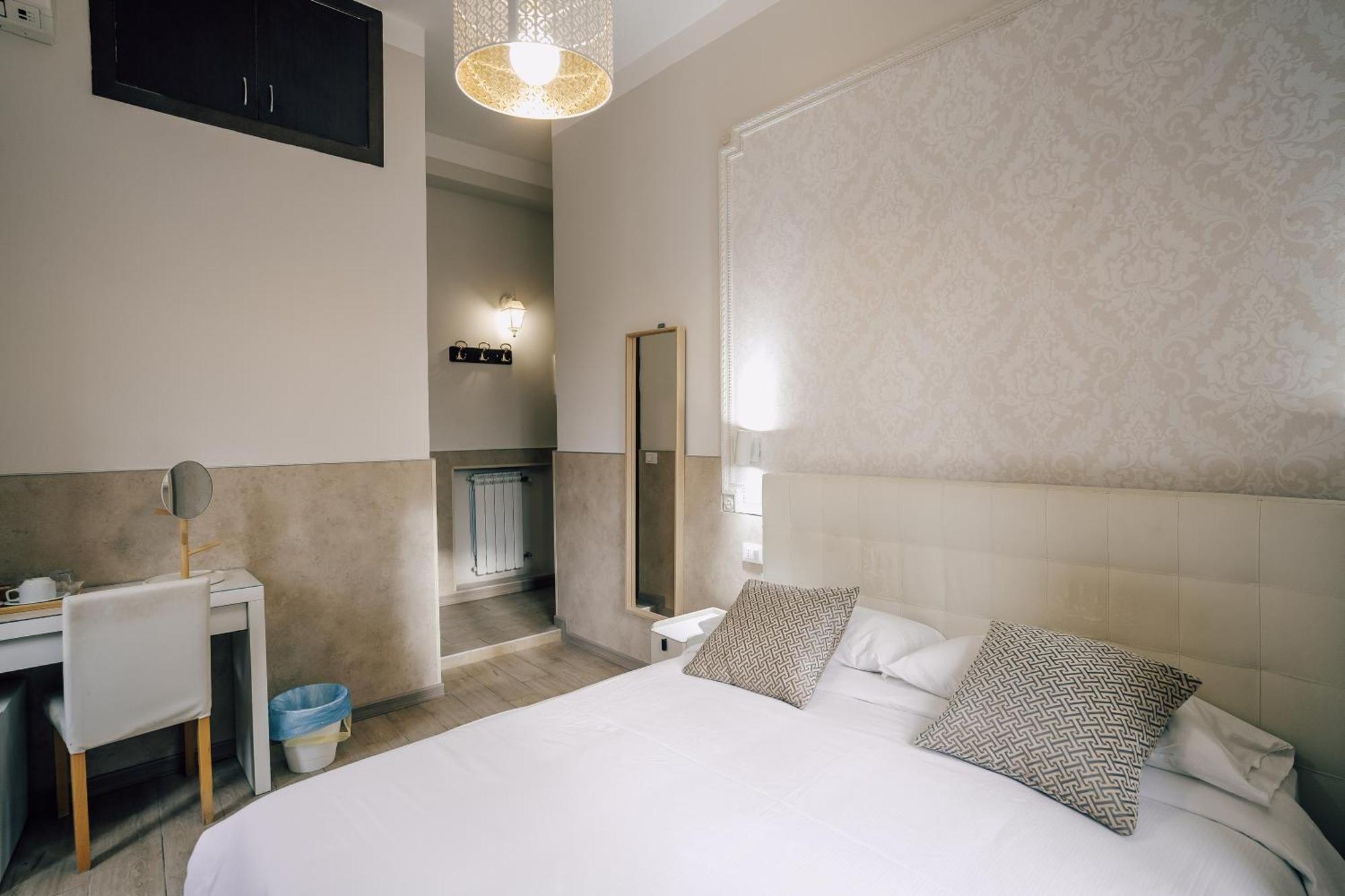 Mirabilia House Hotel Rome Bagian luar foto
