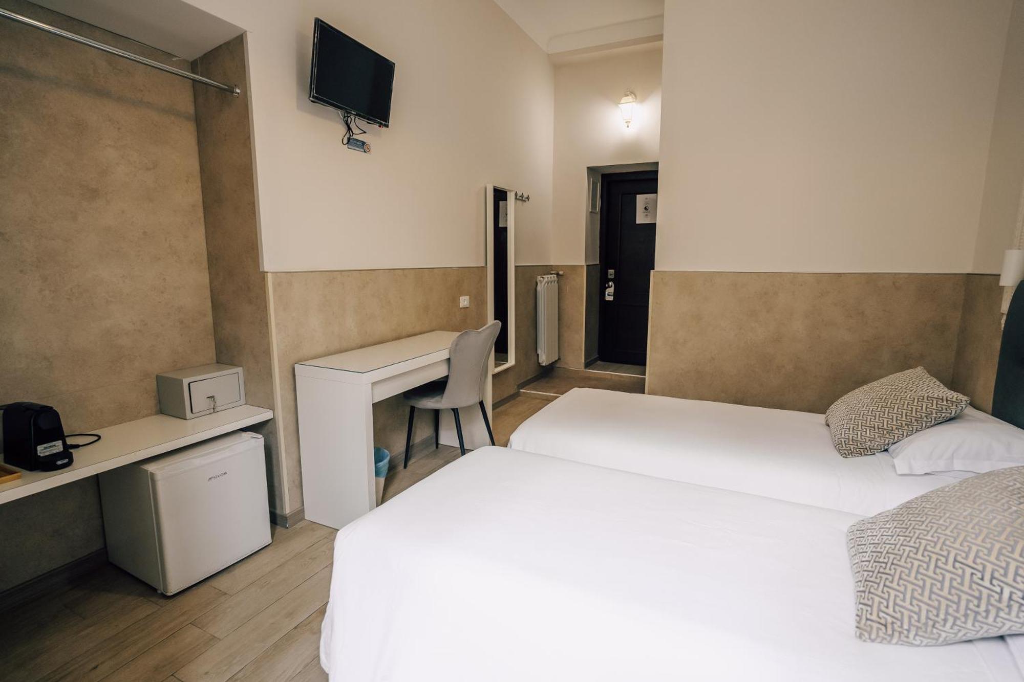 Mirabilia House Hotel Rome Bagian luar foto
